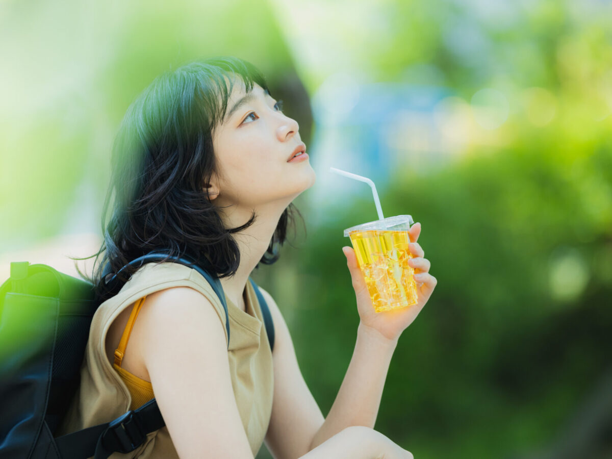 ドクターのための現代矯正学3 インビザラインファースト最速ラーニング-Dr用 インビザライン矯正中の飲み物はストローがいい？ | 【きらり歯科